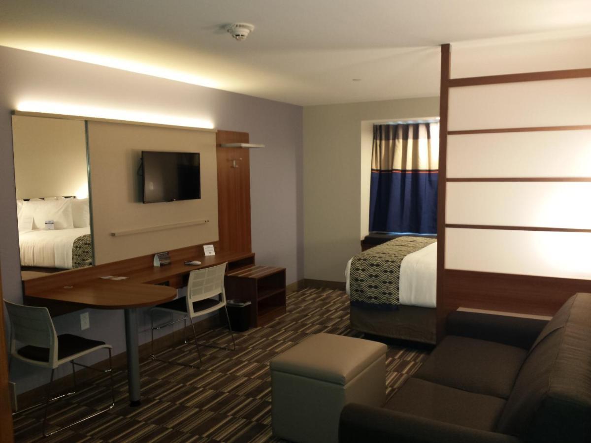 Microtel Inn & Suites By Wyndham Philadelphia Airport Ridley Park Phòng bức ảnh