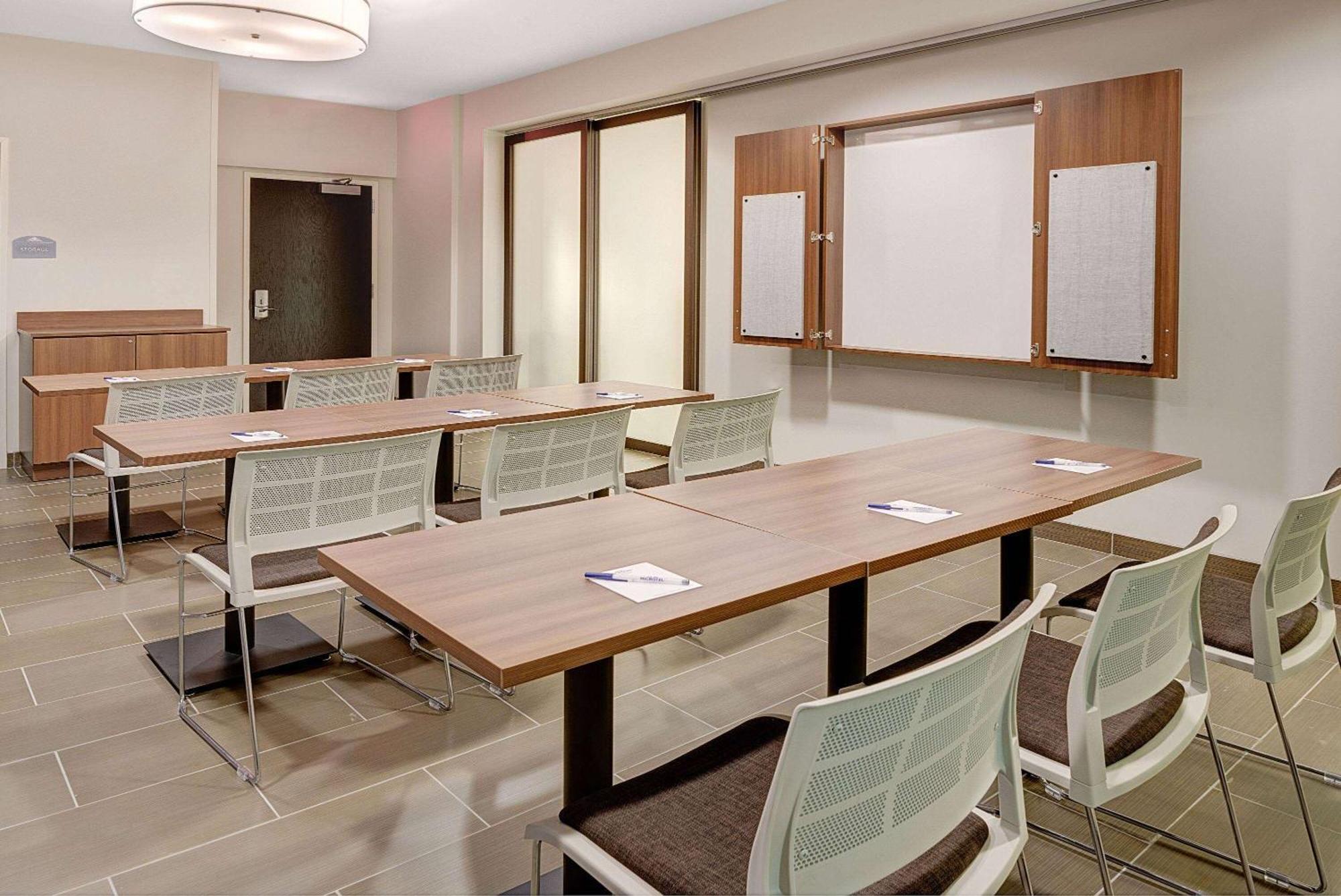 Microtel Inn & Suites By Wyndham Philadelphia Airport Ridley Park Ngoại thất bức ảnh